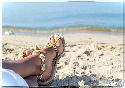 5 tips for taking care of your feet this summer