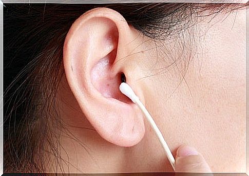 6 Home Remedies to Eliminate Ear Wax