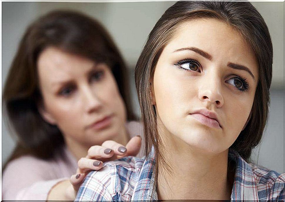 narcissistic mother talking to daughter