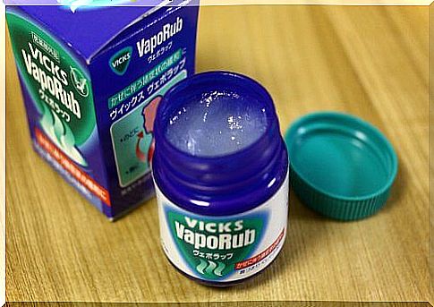 9 Alternative Uses of Vick VapoRub