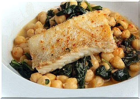 Chickpeas with cod: an easy and delicious recipe