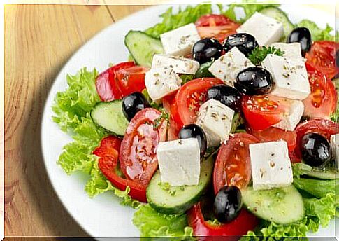 Salad with feta cheese