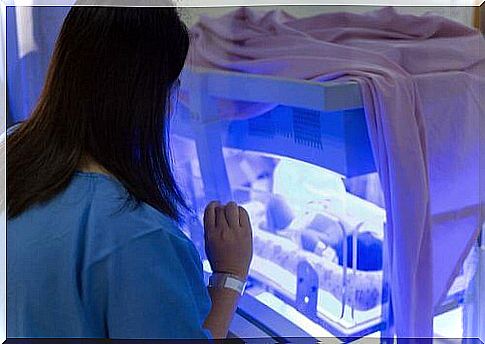 baby in incubator